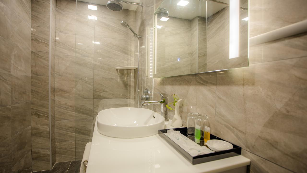 Zen Boutique Hotel Улу Тирам Экстерьер фото